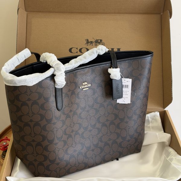 کیف دستی بزرگ کوچ coach