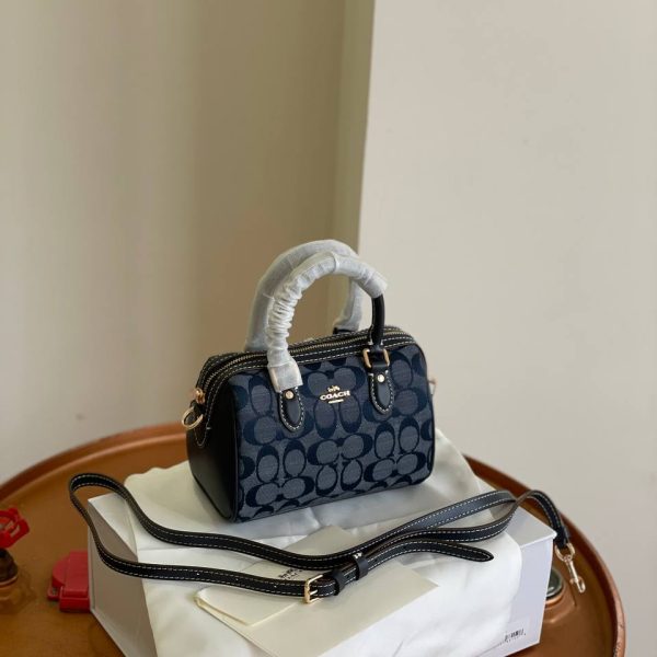 کیف مینی صندوقی کوچ coach