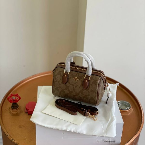 کیف مینی صندوقی کوچ coach