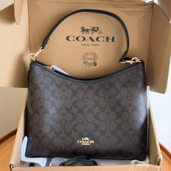 کیف هلالی کوچ coach