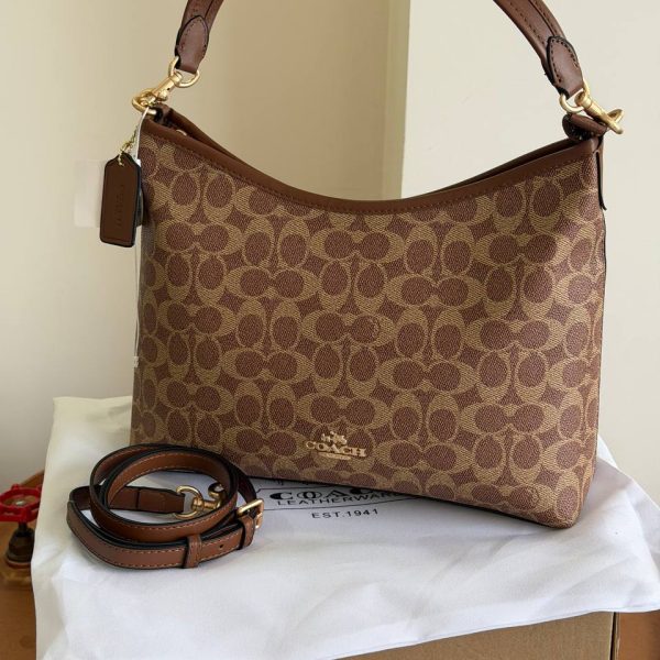 کیف هلالی کوچ coach