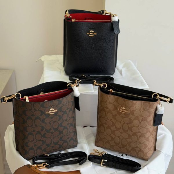 کیف متوسط استوانه ای کوچ coach