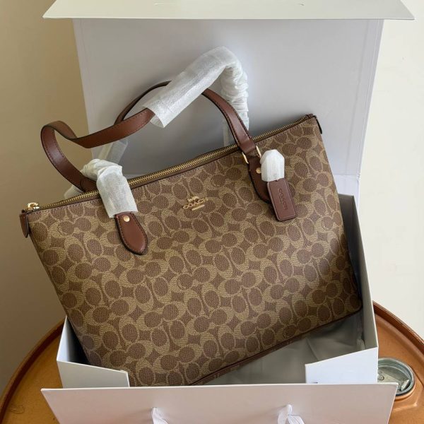 کیف زیپ دار بزرگ کوچ coach